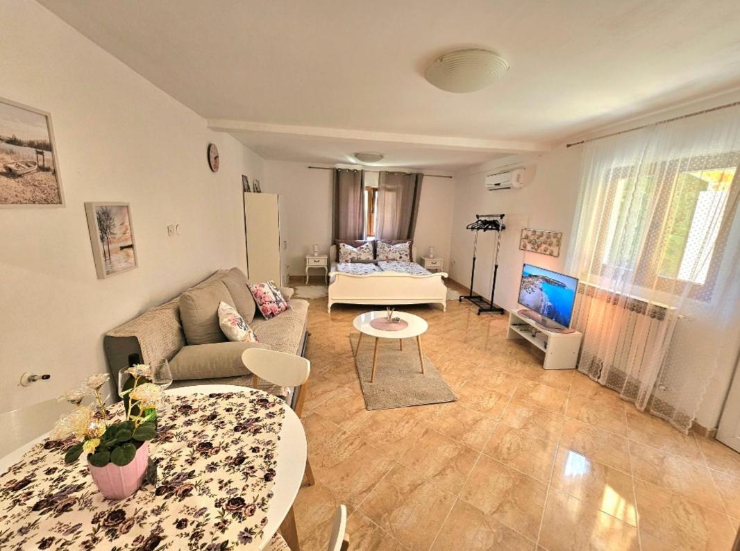 Apartment Miska & Studio Roki Dracevac Экстерьер фото